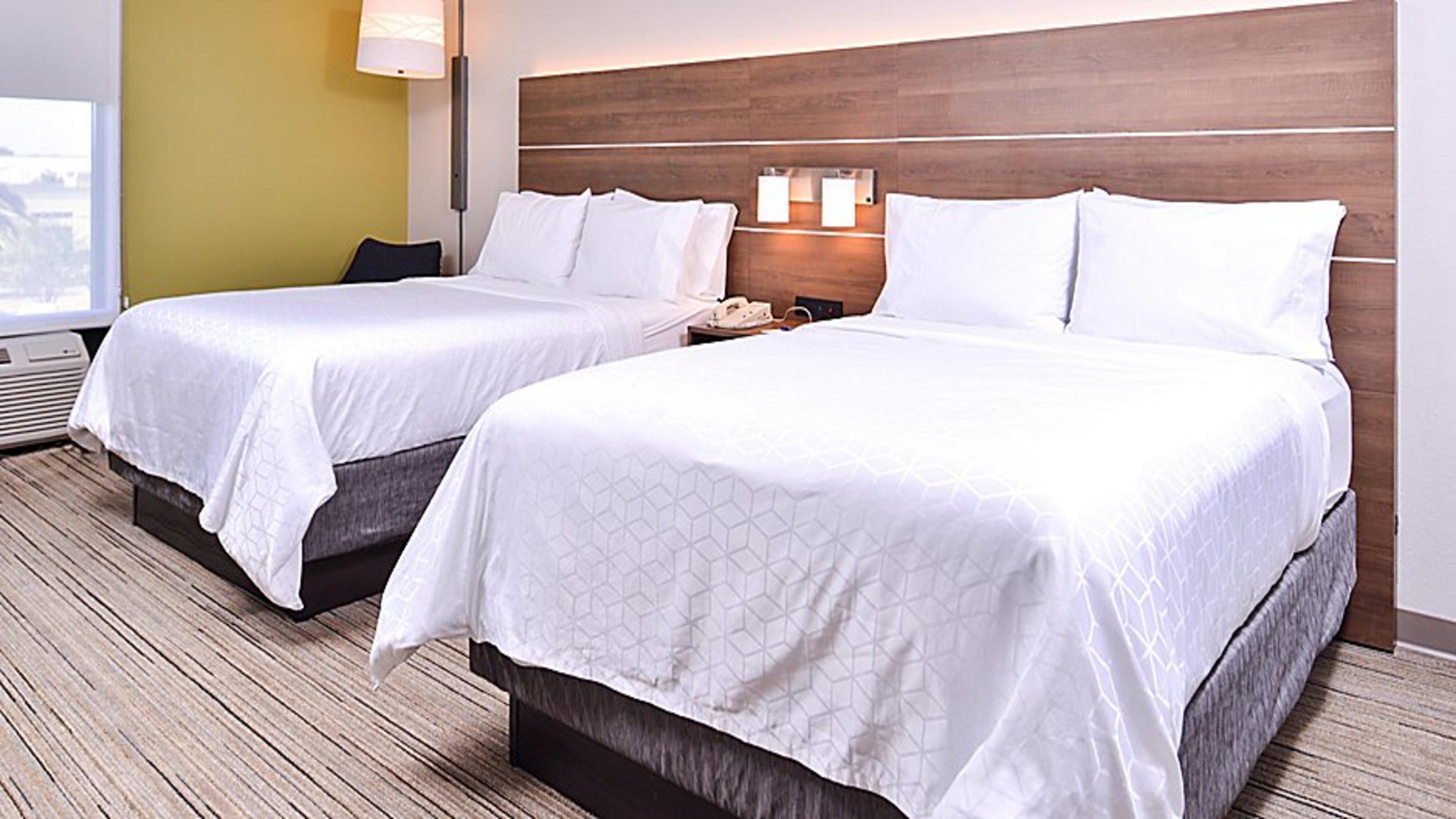 Holiday Inn Express Hotel & Suites Mount Pleasant By Ihg Exterior foto
